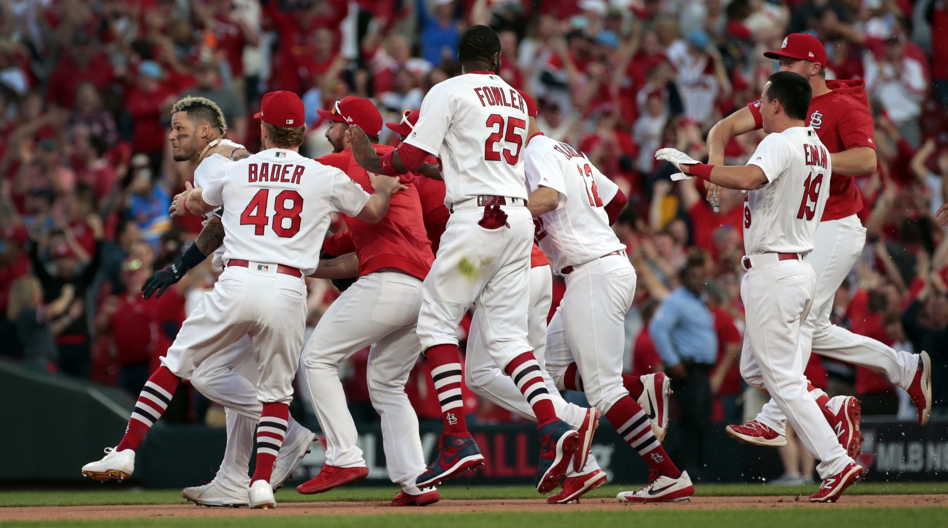 Cardinals force deciding fifth game of the NLDS with a 5-4 win over the Braves in the 10th inning